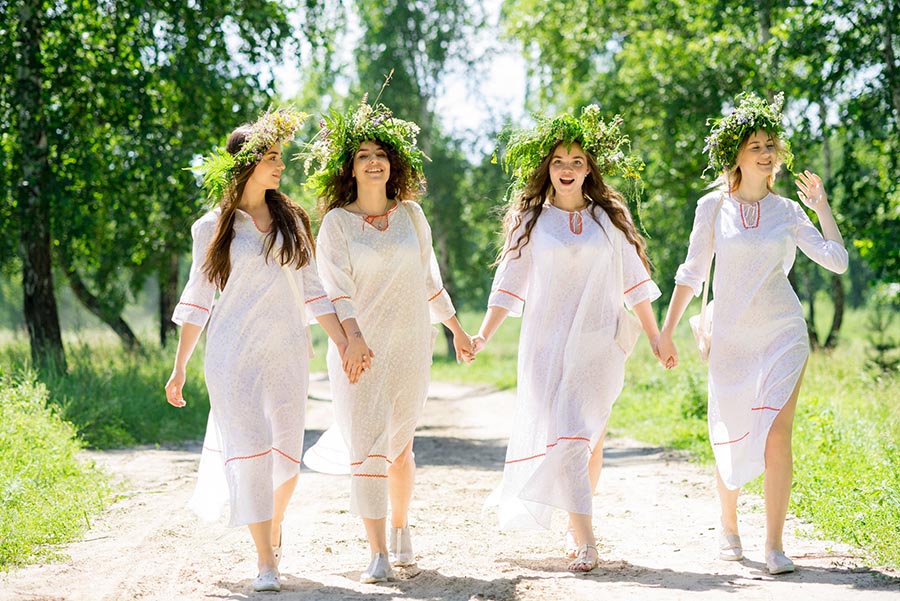 Slavic girls in Bikaner