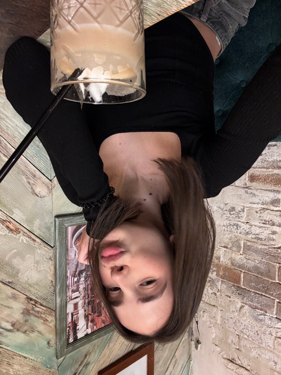 Fresh photos, fresh mood — Tina online in Bikaner